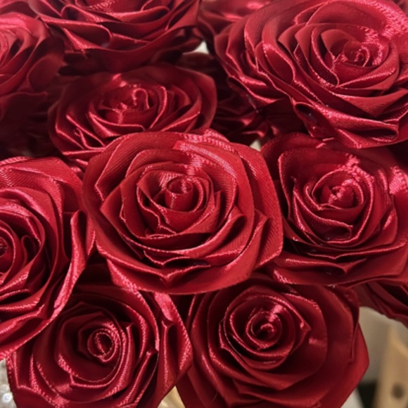 Single Artificial Roses - Picture 4 of 4